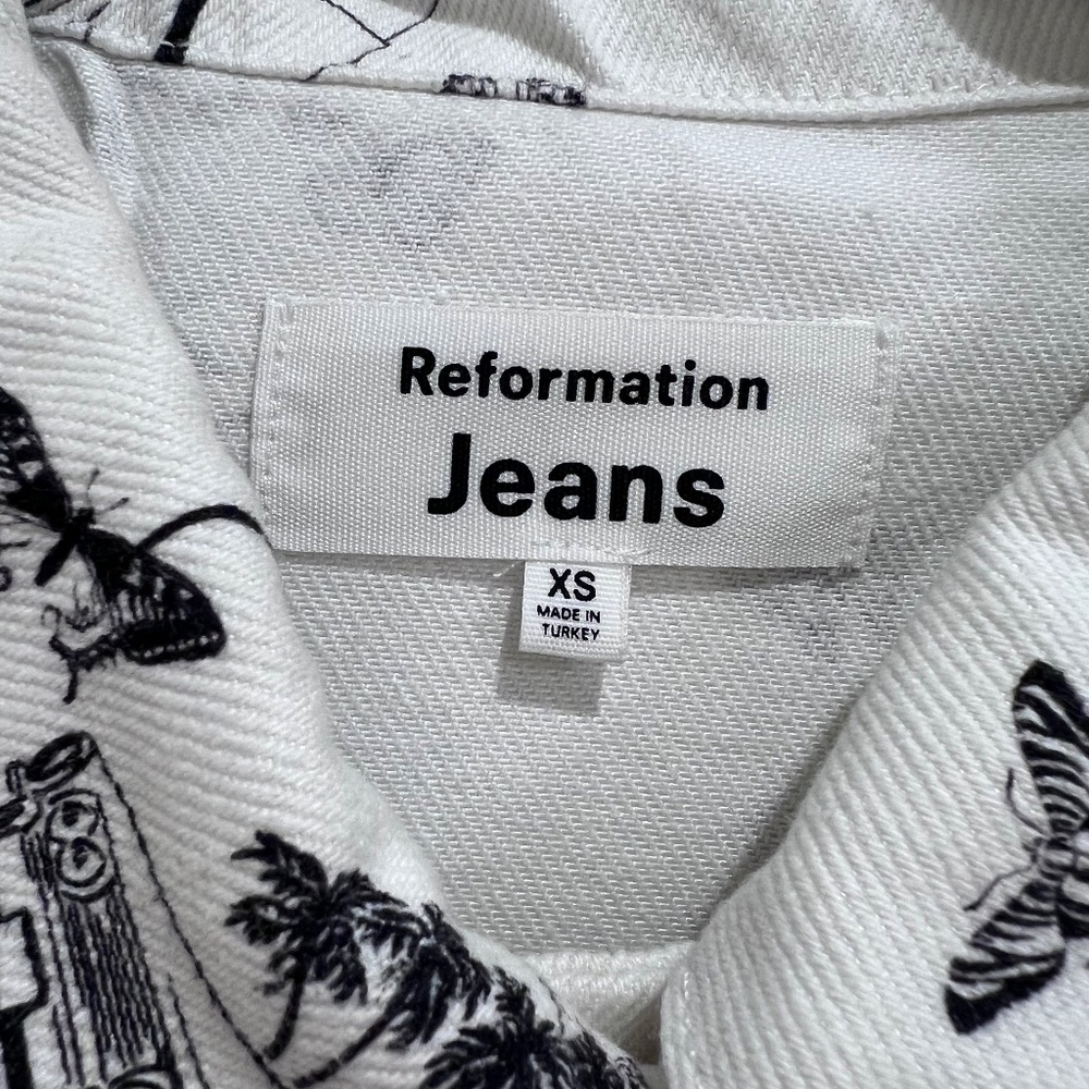 The Reformation Joyride Relaxed Denim Jacket - Picture 4 of 5